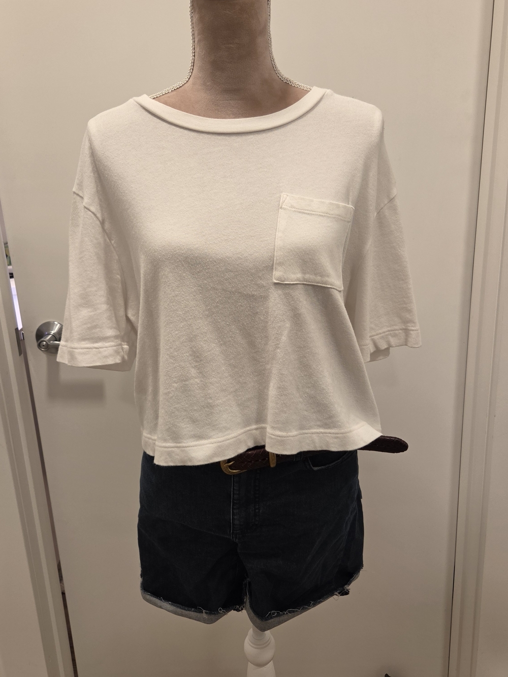 GAP 100% Cotton Cream Boxy Pocket Crop Tee Medium